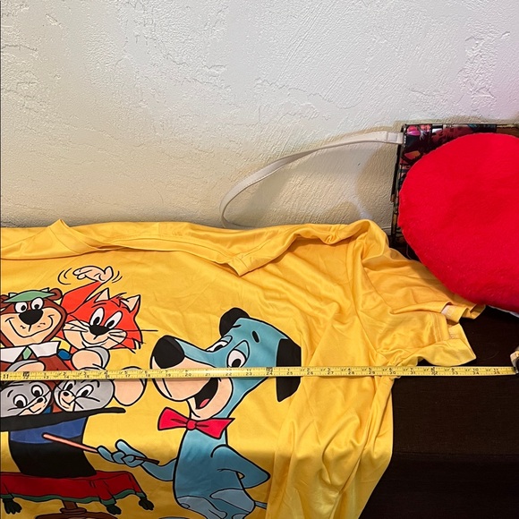 #1284=Unisex Yellow Cartoon Character Shirt - Picture 3 of 5